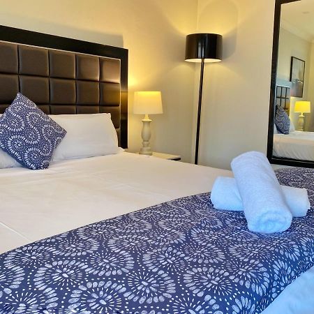 Almond Inn Τάμγουορθ Εξωτερικό φωτογραφία