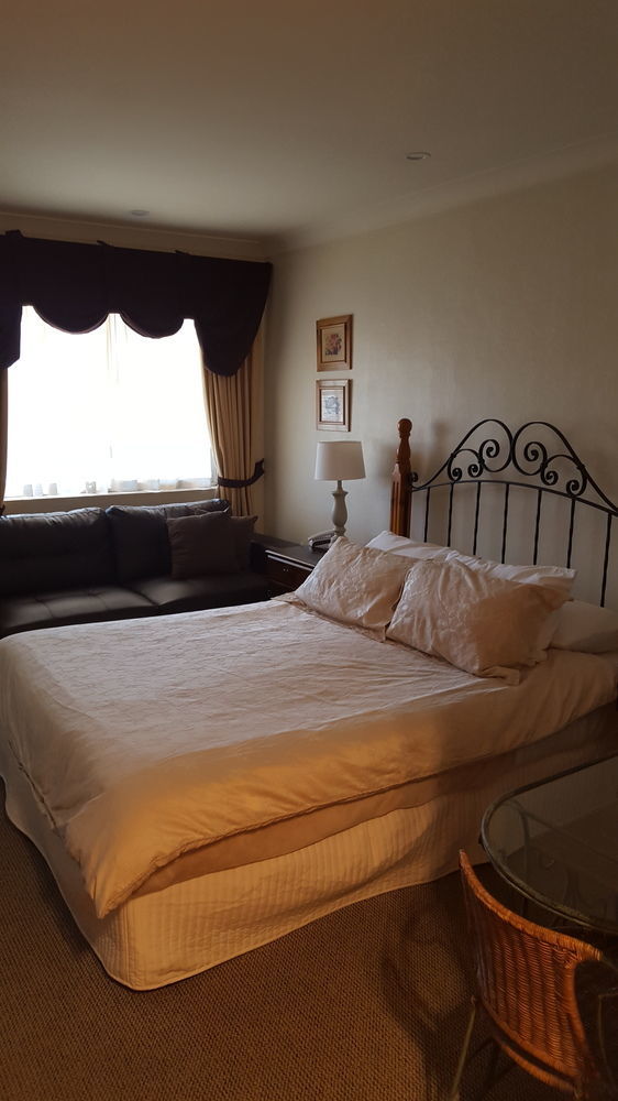 Almond Inn Τάμγουορθ Εξωτερικό φωτογραφία