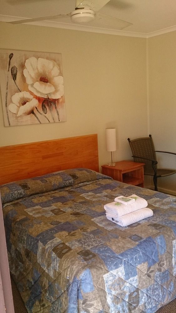 Almond Inn Τάμγουορθ Εξωτερικό φωτογραφία
